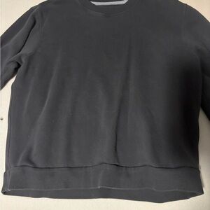 Lululemon- Black Steady State Crew